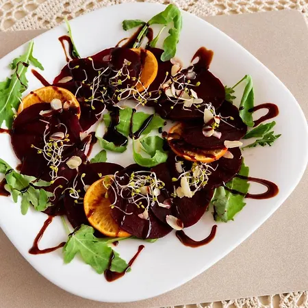 I Wzgorze Jerrego I Z Widokiem Na Gory Szczyrk