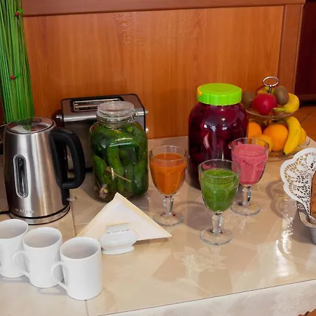 Couette-café I Wzgorze Jerrego I Z Widokiem Na Gory