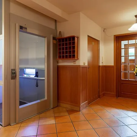 I Wzgorze Jerrego Apartamenty, I Z Widokiem Na Gory 住宿加早餐酒店 3*