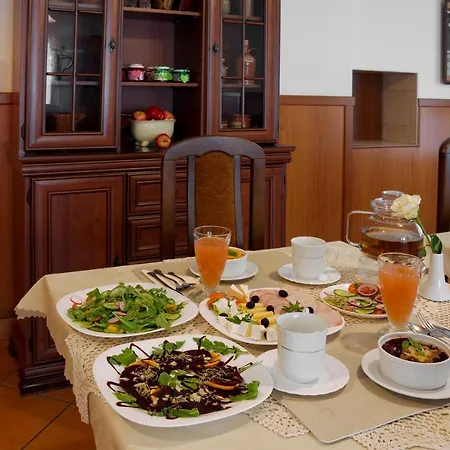 Couette-café I Wzgorze Jerrego I Z Widokiem Na Gory 4*