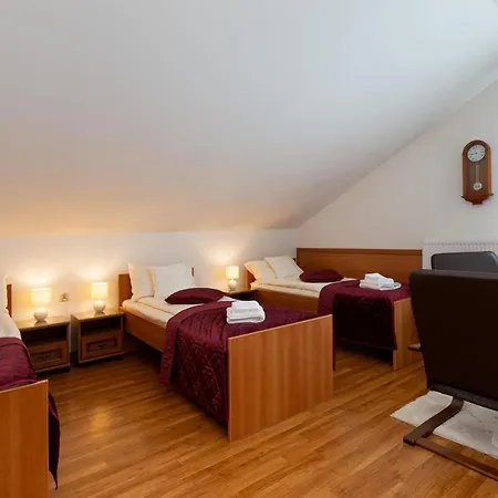 I Wzgorze Jerrego Apartamenty, I Z Widokiem Na Gory 3*