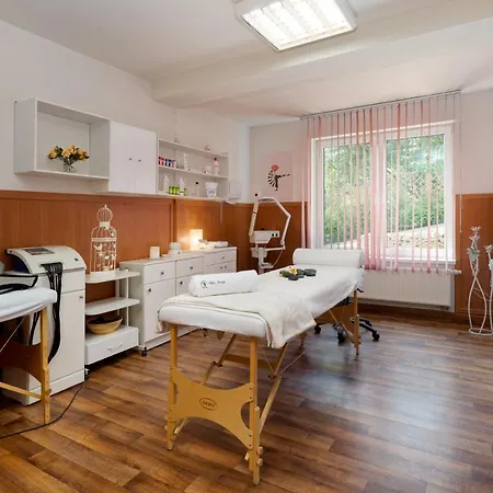 住宿加早餐酒店 I Wzgorze Jerrego Apartamenty, I Z Widokiem Na Gory