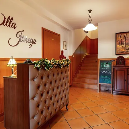 Willa I Wzgorze Jerrego Apartamenty I Pokoje Z Widokiem Na Gory B&B *