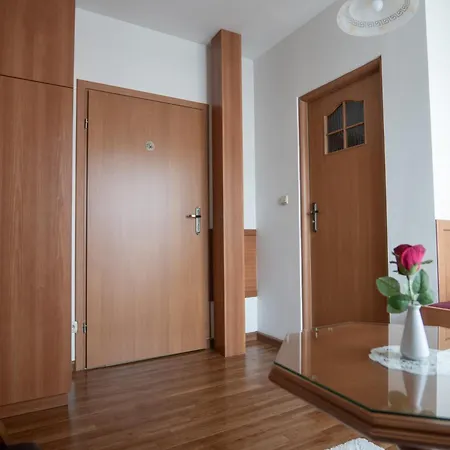 住宿加早餐酒店 I Wzgorze Jerrego Apartamenty, I Z Widokiem Na Gory