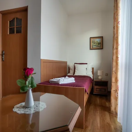Bed & Breakfast I Wzgorze Jerrego Apartamenty, I Z Widokiem Na Gory 3*