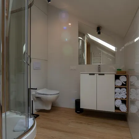 I Wzgorze Jerrego Apartamenty, I Z Widokiem Na Gory 住宿加早餐酒店 3*