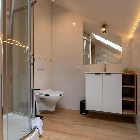 Couette-café I Wzgorze Jerrego I Z Widokiem Na Gory 4*