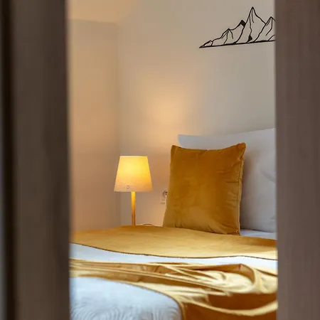 I Wzgorze Jerrego I Z Widokiem Na Gory