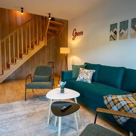 Couette-café I Wzgorze Jerrego I Z Widokiem Na Gory