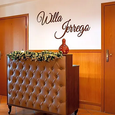 I Wzgorze Jerrego Apartamenty, I Z Widokiem Na Gory Bed & Breakfast